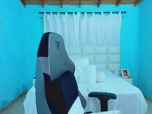 Cam4 Watch Live Sex Cams of shadia_orozco
