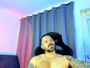 Cam4 Watch Live Sex Cams of TheMagicFoxxx