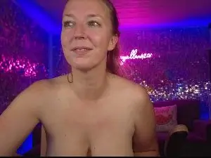 Cam4 Live Porn of lucyallen4201