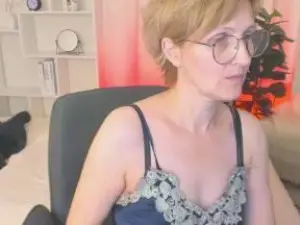 Cam4 Sex Cam of ParisCherry