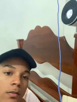 Cam4 Live Porn of Welliton