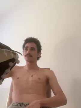 Cam4 Live Sex of branquinho62go