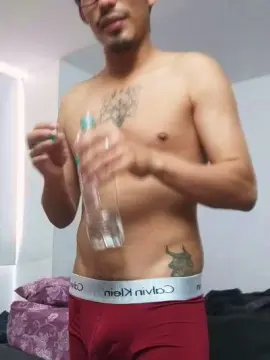 Cam4 Live Sex Cam of SrIncognito666