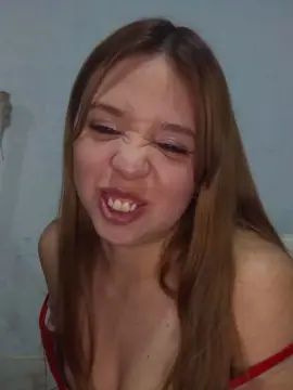 Cam4 Free Porn Cam of abyfoxy1