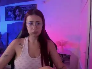 Cam4 Live Sex of laura_hoot20