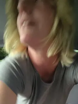 Cam4 Live Sex of BlueEye_Girl