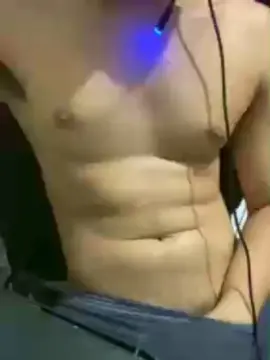 Cam4 Nude Webcam of Antonieeez