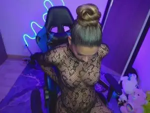 Cam4 Live Sex of __tayler