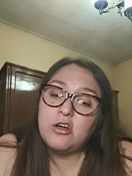 Cam4 Free Live Porn of Solcurvytriplxx