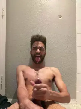 Cam4 Free Porn Cam of CLH92