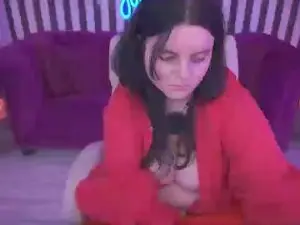 Cam4 Watch Live Sex Cams of LittleeShy