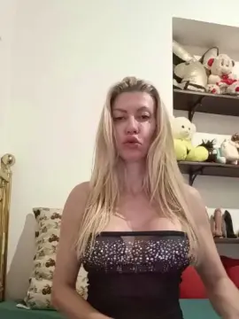 Cam4 Watch Live Sex Cams of CristalJolie