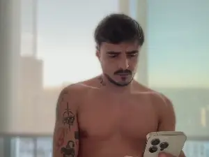 Cam4 Free Live Porn of Mentobeyours