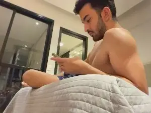 Cam4 Nude Webcam of Drgym18