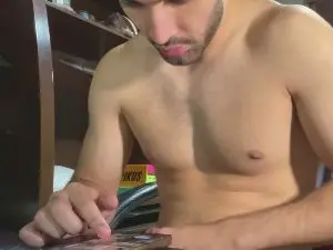 Cam4 Live Sex of Drgym18