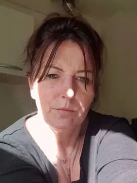 Cam4 Free Live Porn of Desiree1951