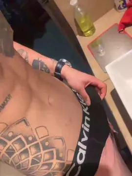 Cam4 Live Sex of nicolas2471
