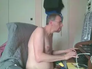 Cam4 Nude Webcam of ptitcanard75