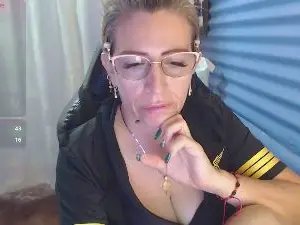 Cam4 Live Sex Cam of Chayla_Ruiz