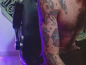 Cam4 Watch Live Sex Cams of mohikano_97