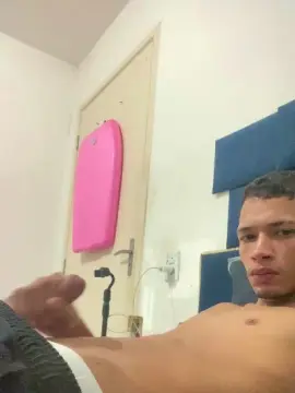 Cam4 Live Sex Cam of Mlknovinhooo