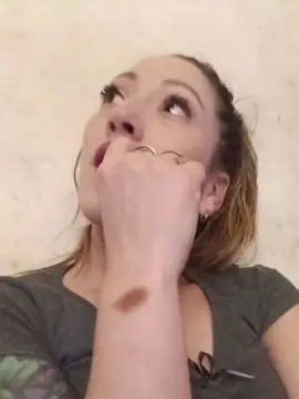 Cam4 Live Sex of luucy3