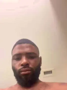 Cam4 Free Porn Cam of MacDaddyuncut