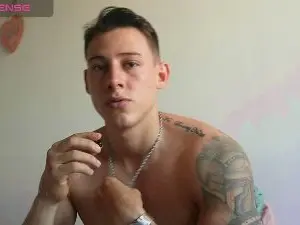 Cam4 Live Porn of Latino_Milk_99