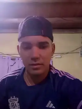 Cam4 Watch Live Sex Cams of Ezkingg22