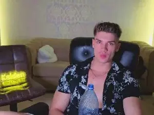 Cam4 Live Porn of MaxKaidenn