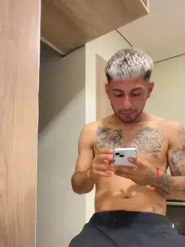 Cam4 Free Live Porn of Demoniijoaquin4