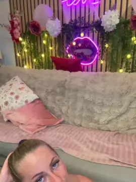 Cam4 Best live sex cam show of Loretino1
