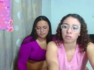 Cam4 Watch Live Sex Cams of adeline_samy822