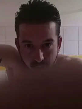 Cam4 Live Sex of GutsXbsk