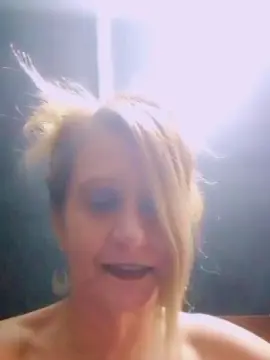 Cam4 Live Porn of Traucka