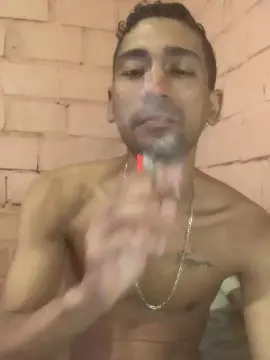 Cam4 Live Sex of brunootz