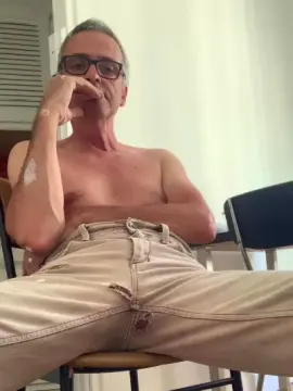 Cam4 Adult Video Chat of paulpaul65
