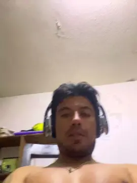 Cam4 Live Sex of Brandoncarlosa