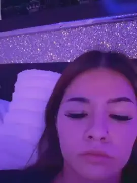 Cam4 Live Sex Cam of Nutonmybutt