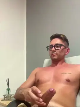 Cam4 Adult Video Chat of masterboss_