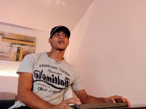 Cam4 Free Live Porn of zander_20