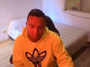 Cam4 Adult Webcams of Juanchovergon22
