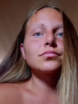Cam4 Free Live Porn of Evasapples2025