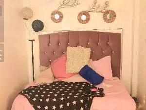 Cam4 Live Sex of lizha_milf