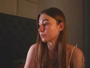 Cam4 Live Sex of TypicalKitten