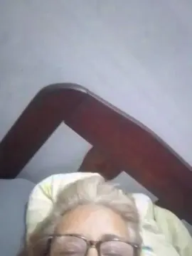 Cam4 Live Porn of Crisbaly