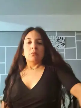 Cam4 Adult Video Chat of MoiraKiss