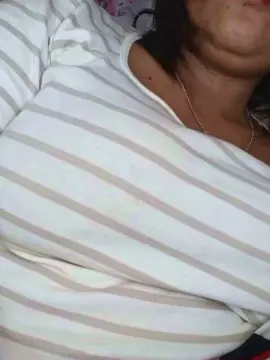 Cam4 Free Live Porn of Bella93