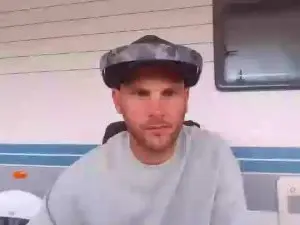 Cam4 Watch Live Sex Cams of mitchell_boy