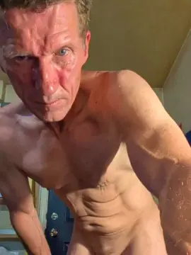 Cam4 Live Porn of davedonny45